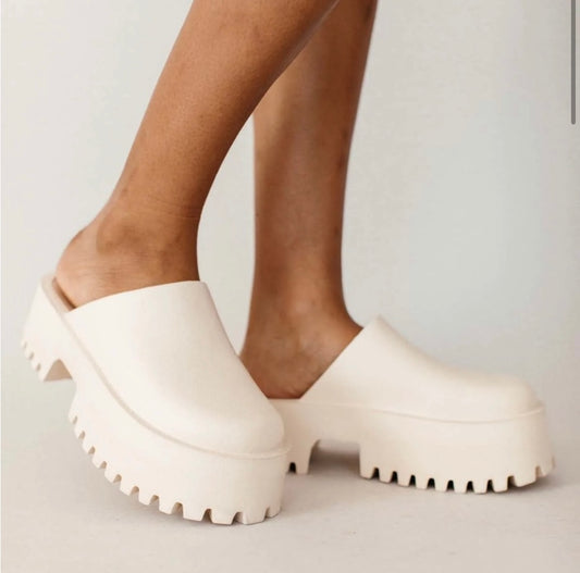 Ottis Platform Clogs